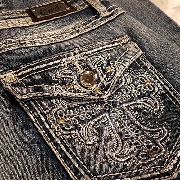 Earl Jean Rhinestone Stitched Cross Faded Size 8 - Picture 7 of 7